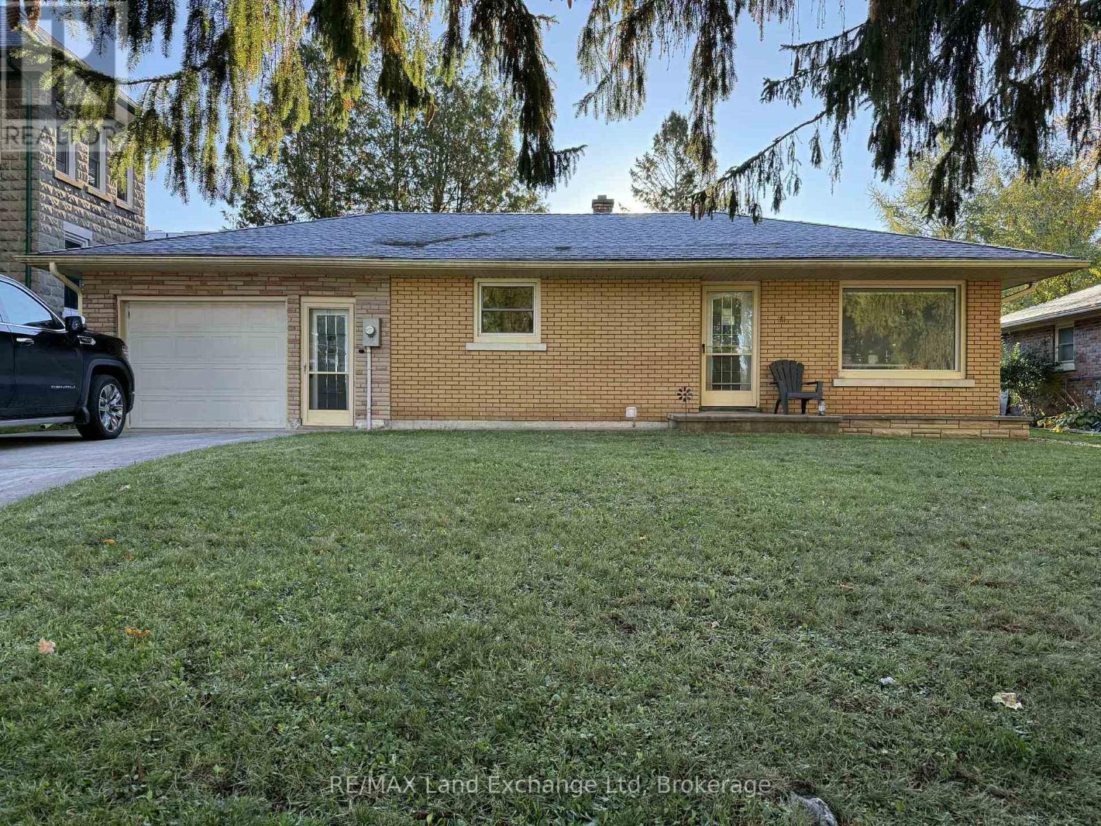 161 CATHERINE STREET - Photo 2 of 16, North Huron (Wingham), Ontario