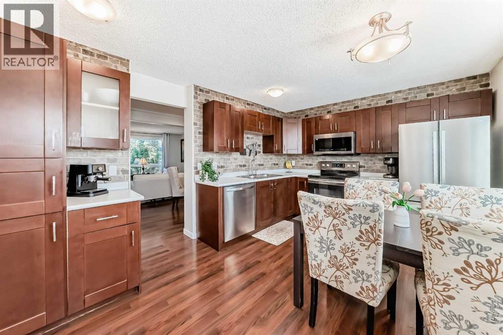 Single Family House for Sale in  Applecroft Road SE Applewood Park Calgary 
