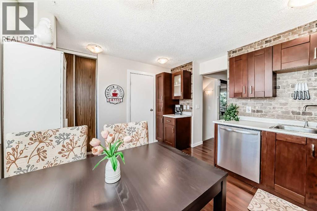 Single Family House for Sale in  Applecroft Road SE Applewood Park Calgary 
