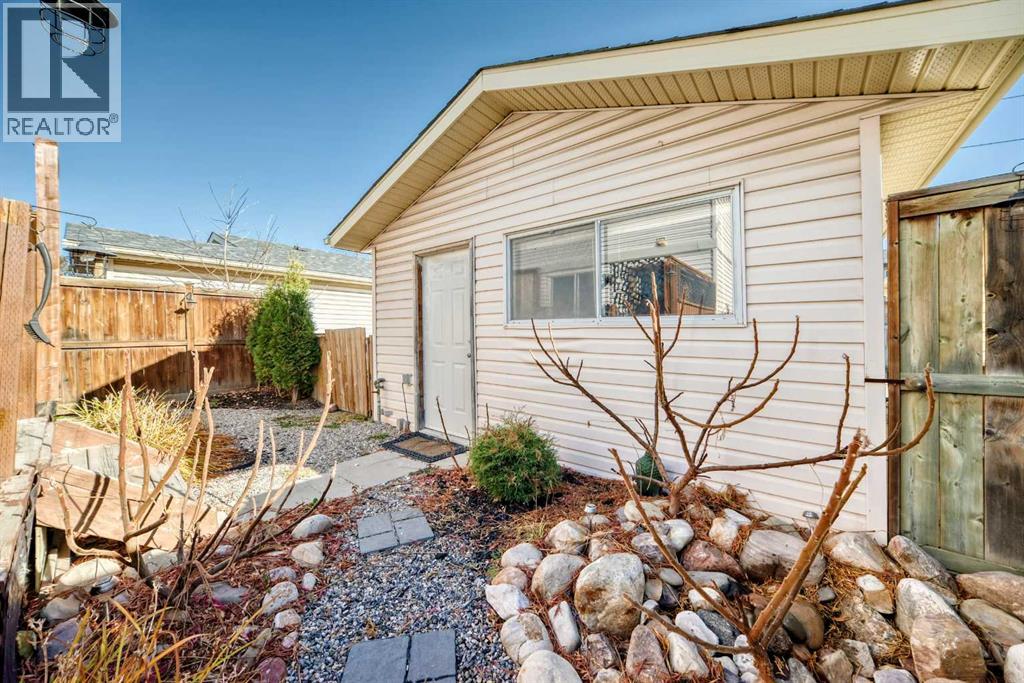 Single Family House for Sale in  Applecroft Road SE Applewood Park Calgary 