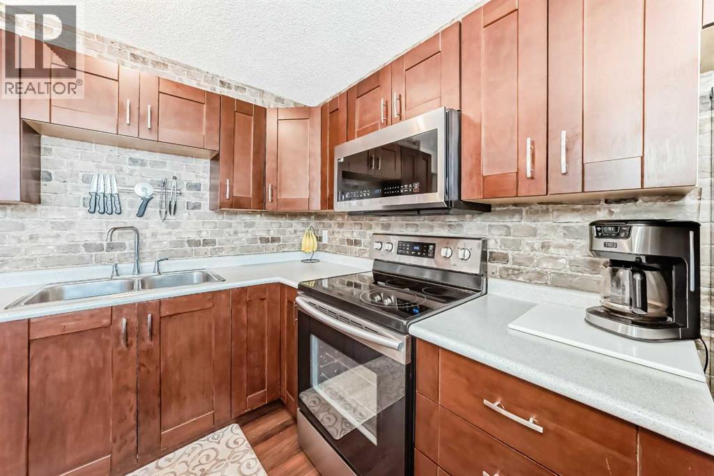 Single Family House for Sale in  Applecroft Road SE Applewood Park Calgary 