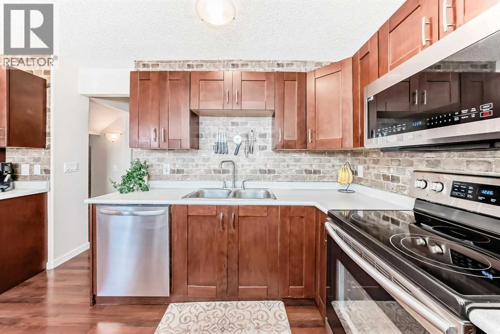 Single Family House for Sale in  Applecroft Road SE Applewood Park Calgary 