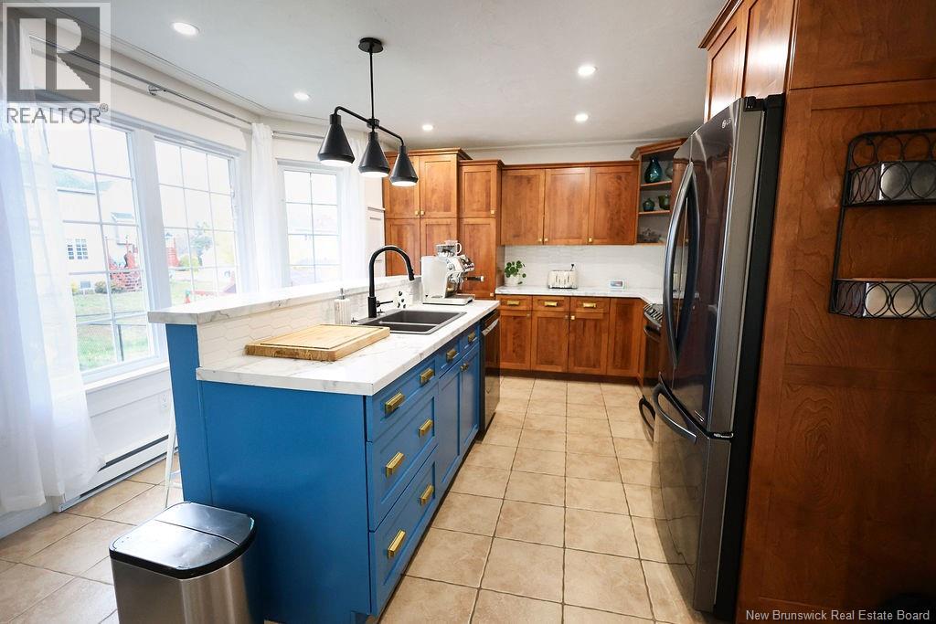 41 Cyr Street - 10