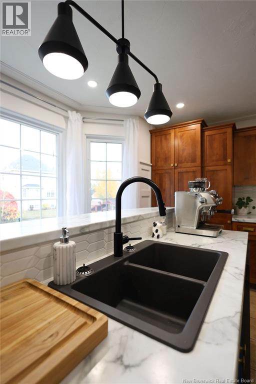41 Cyr Street - 11