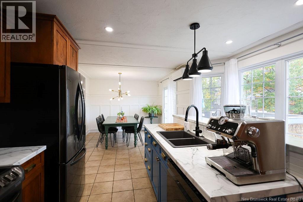 41 Cyr Street - 14