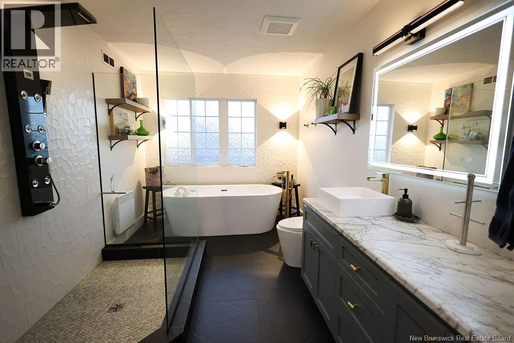 41 Cyr Street - 23