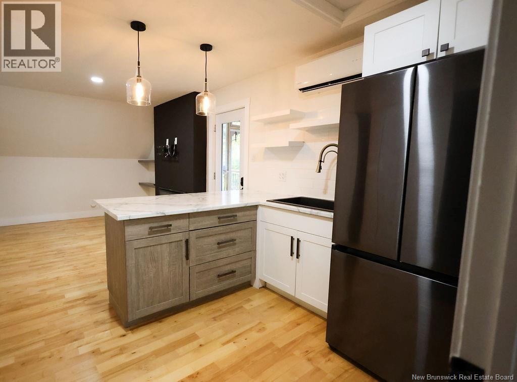 41 Cyr Street - 31