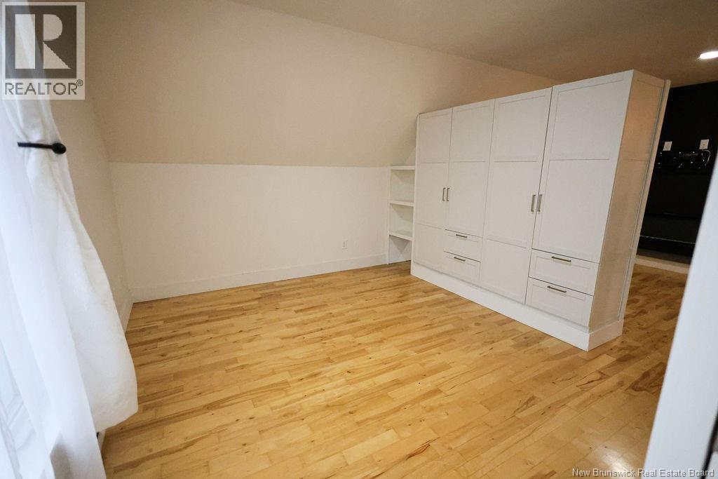 41 Cyr Street - 34