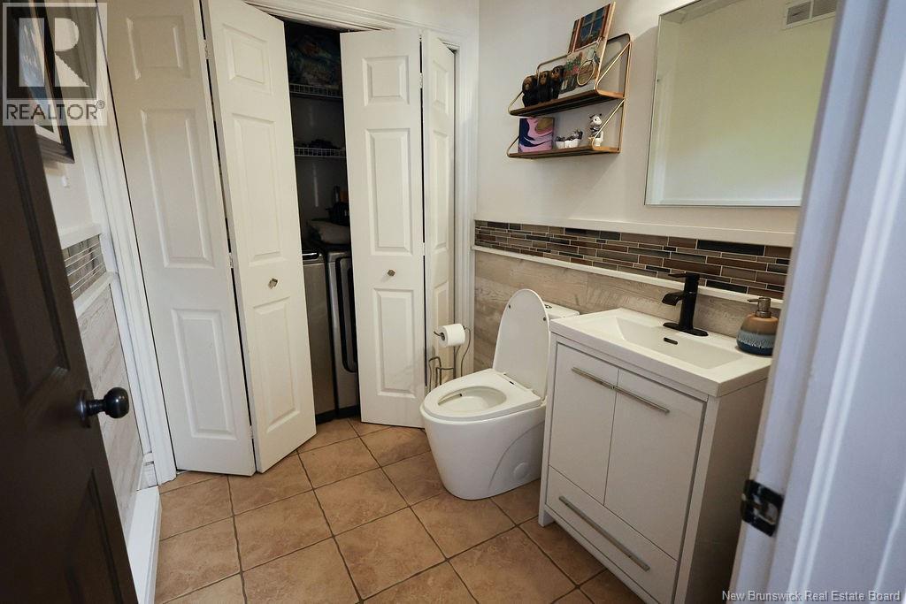 41 Cyr Street - 8