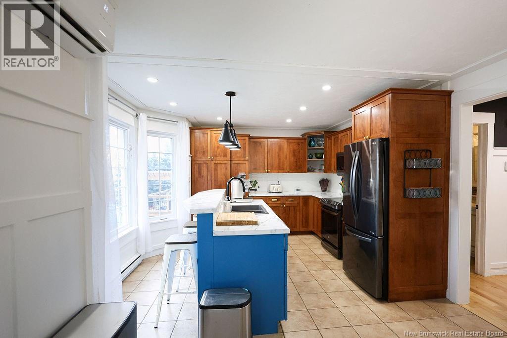 41 Cyr Street - 9