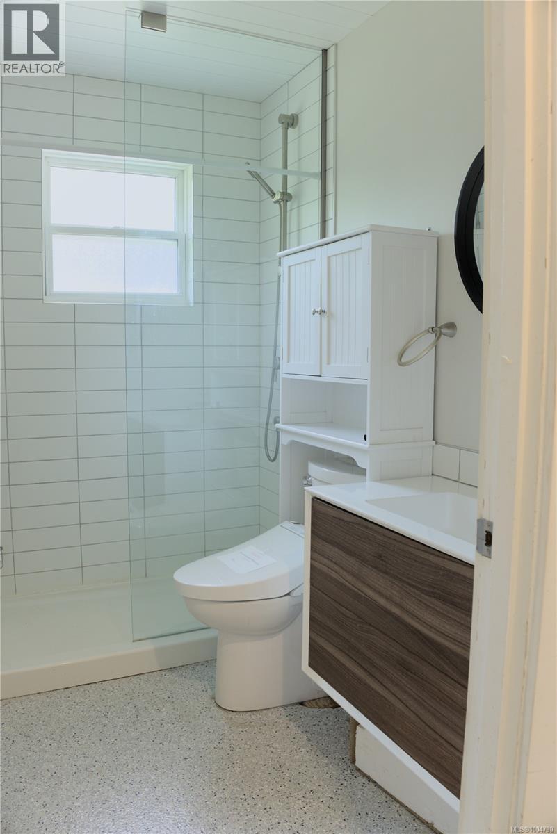 2298 Calais Rd, Duncan