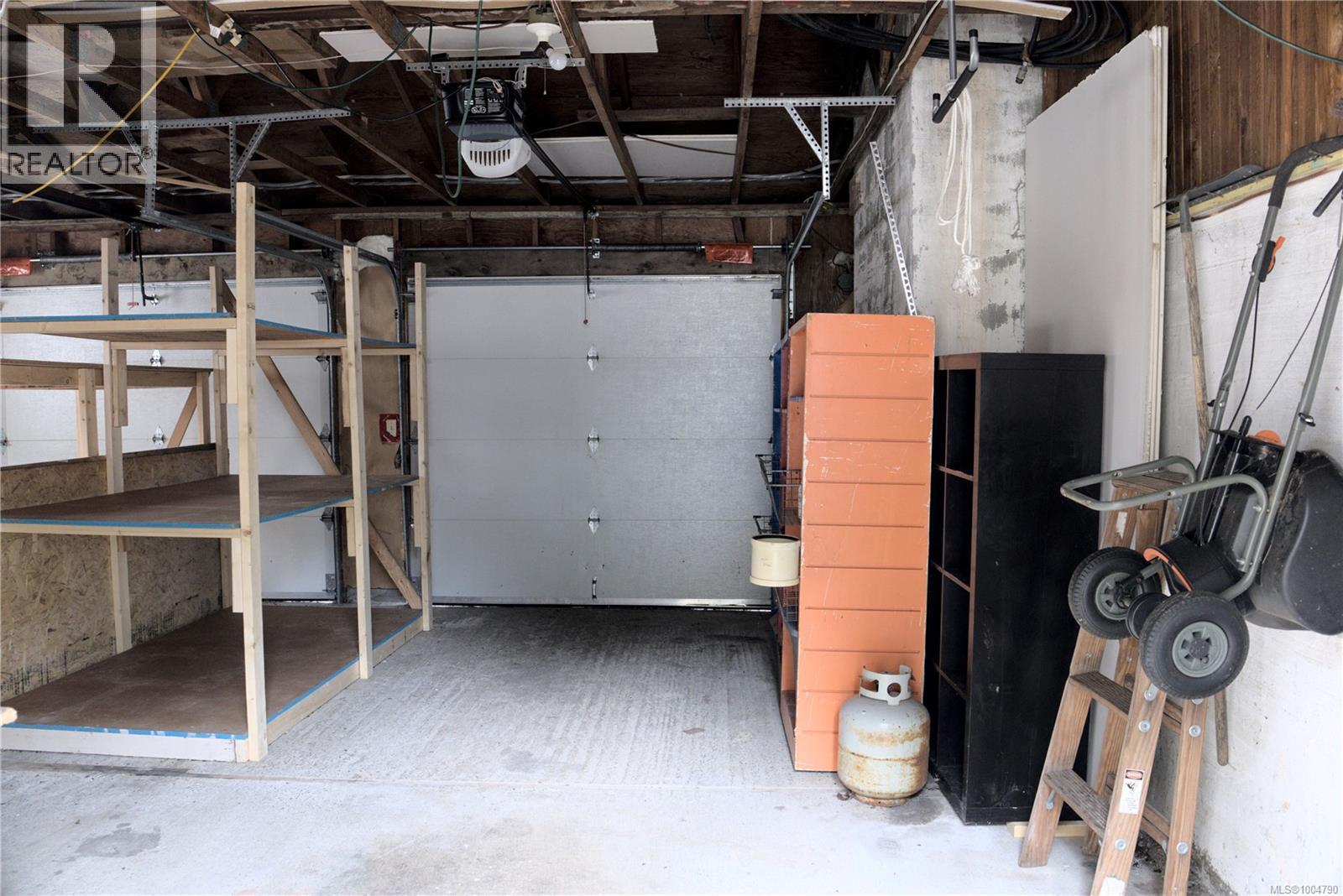 2298 Calais Rd, Duncan