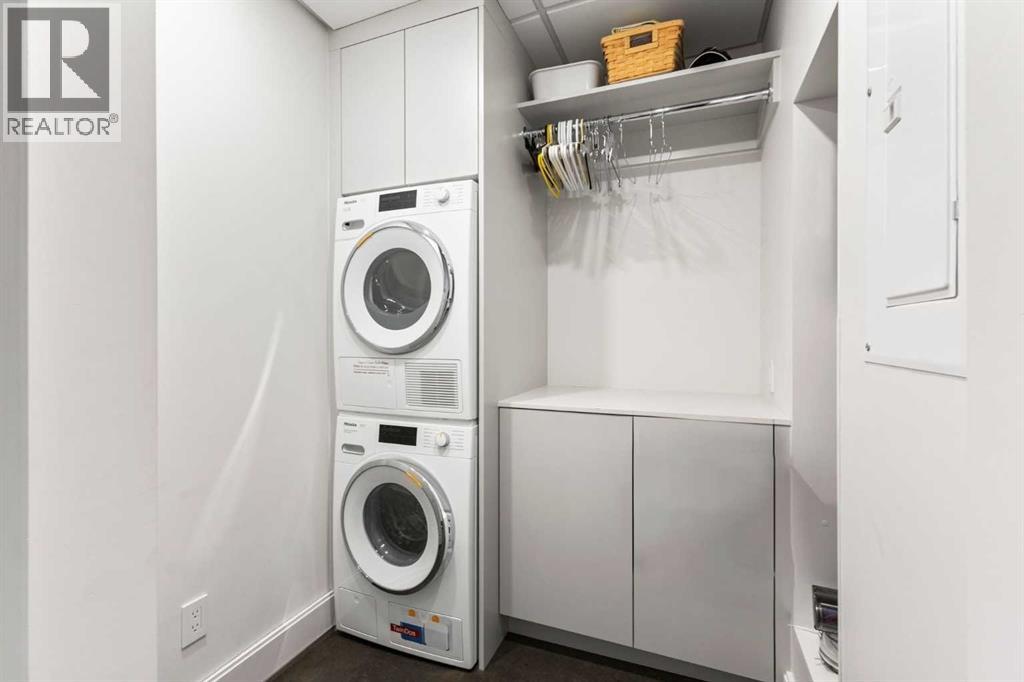 Single Family House for Sale in K  Eau Claire Avenue SW Eau Claire Calgary 