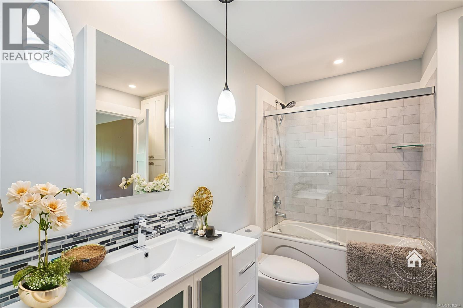 6 2655 Andover Rd, Nanoose Bay