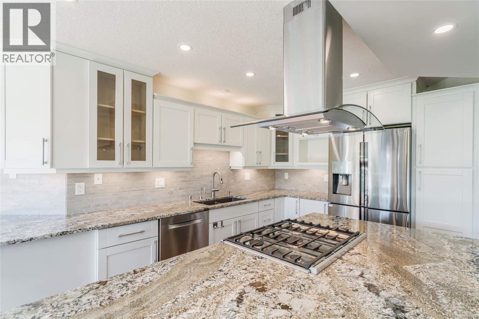 6 2655 Andover Rd, Nanoose Bay