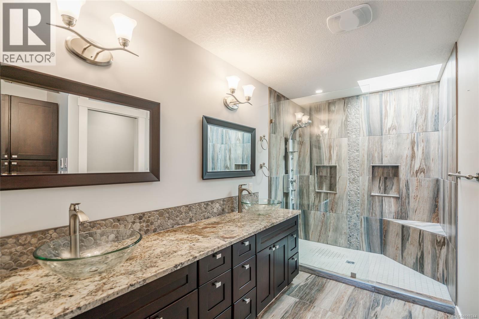 6 2655 Andover Rd, Nanoose Bay