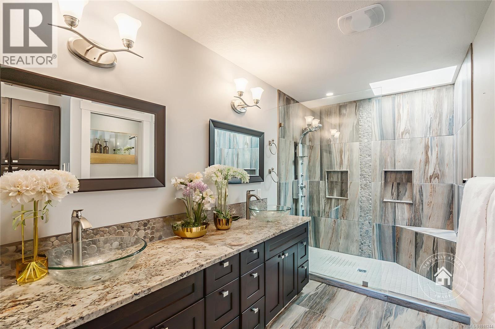 6 2655 Andover Rd, Nanoose Bay