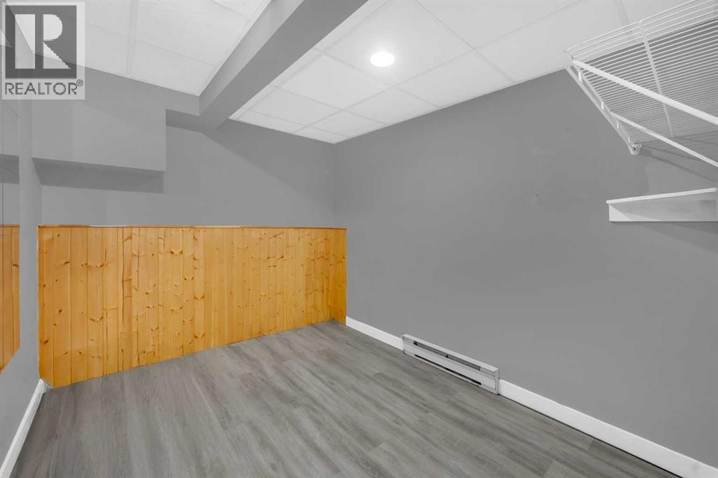 Single Family House Bungalow for Sale in  Whitman Place NE Whitehorn Calgary 