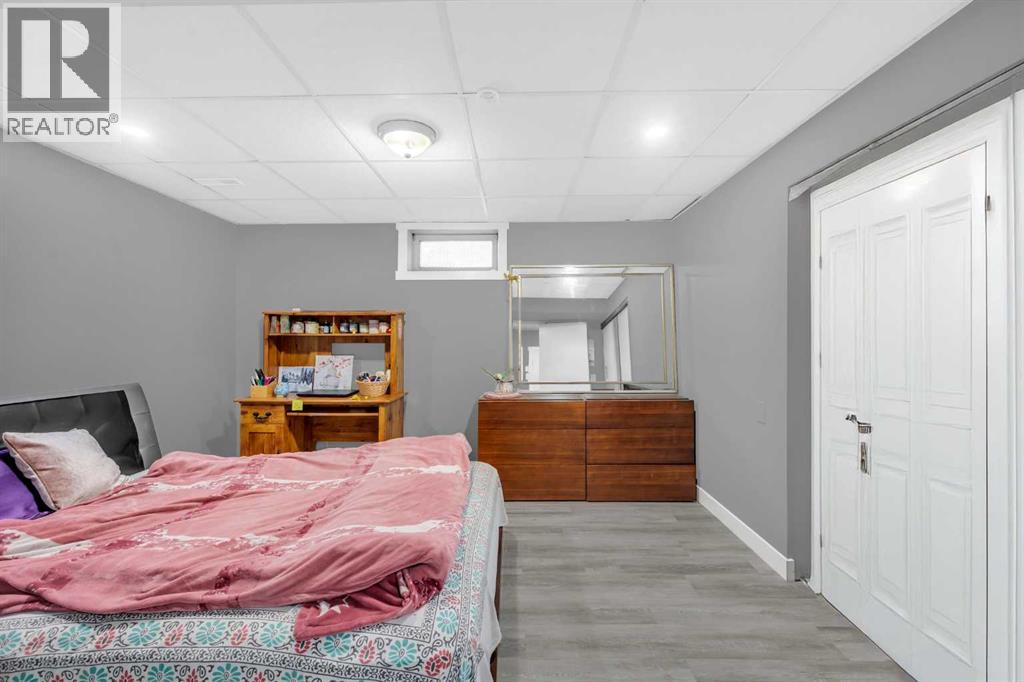 Single Family House Bungalow for Sale in  Whitman Place NE Whitehorn Calgary 