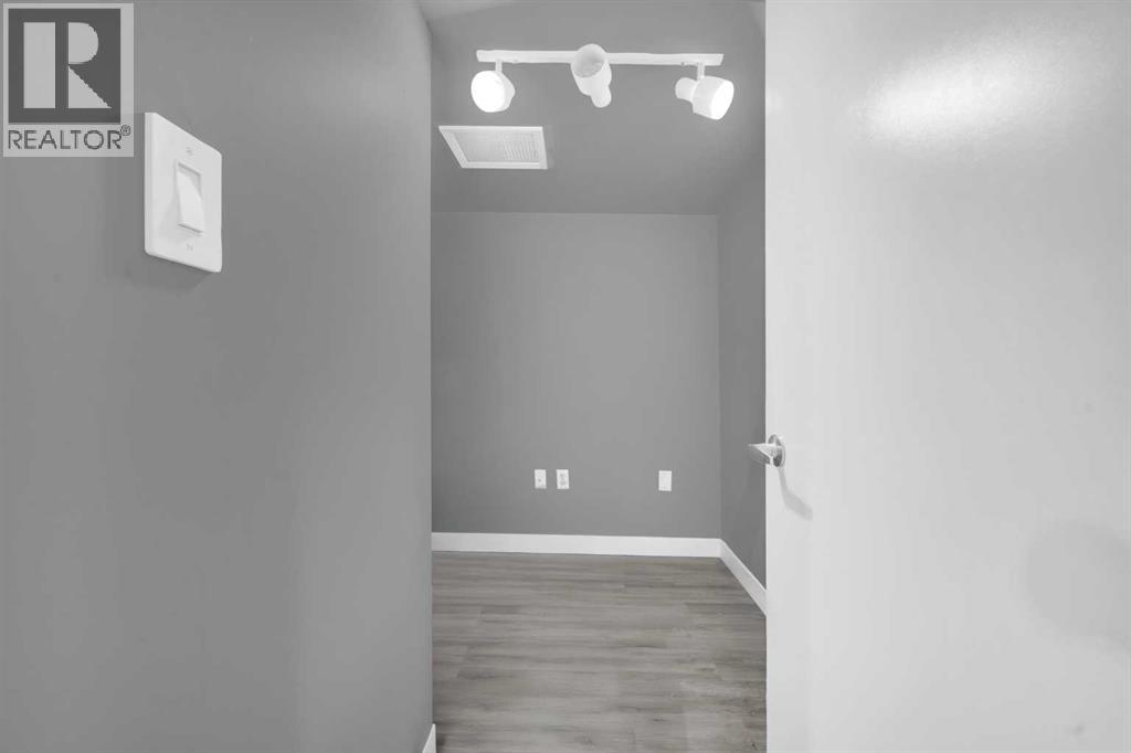 Single Family House Bungalow for Sale in  Whitman Place NE Whitehorn Calgary 