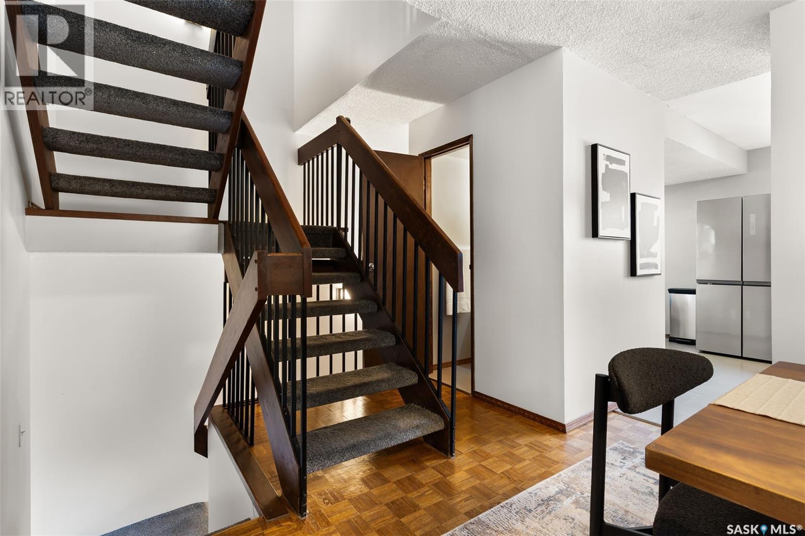 Single Family House 2 Level for Sale in  Odin WALK Regina 