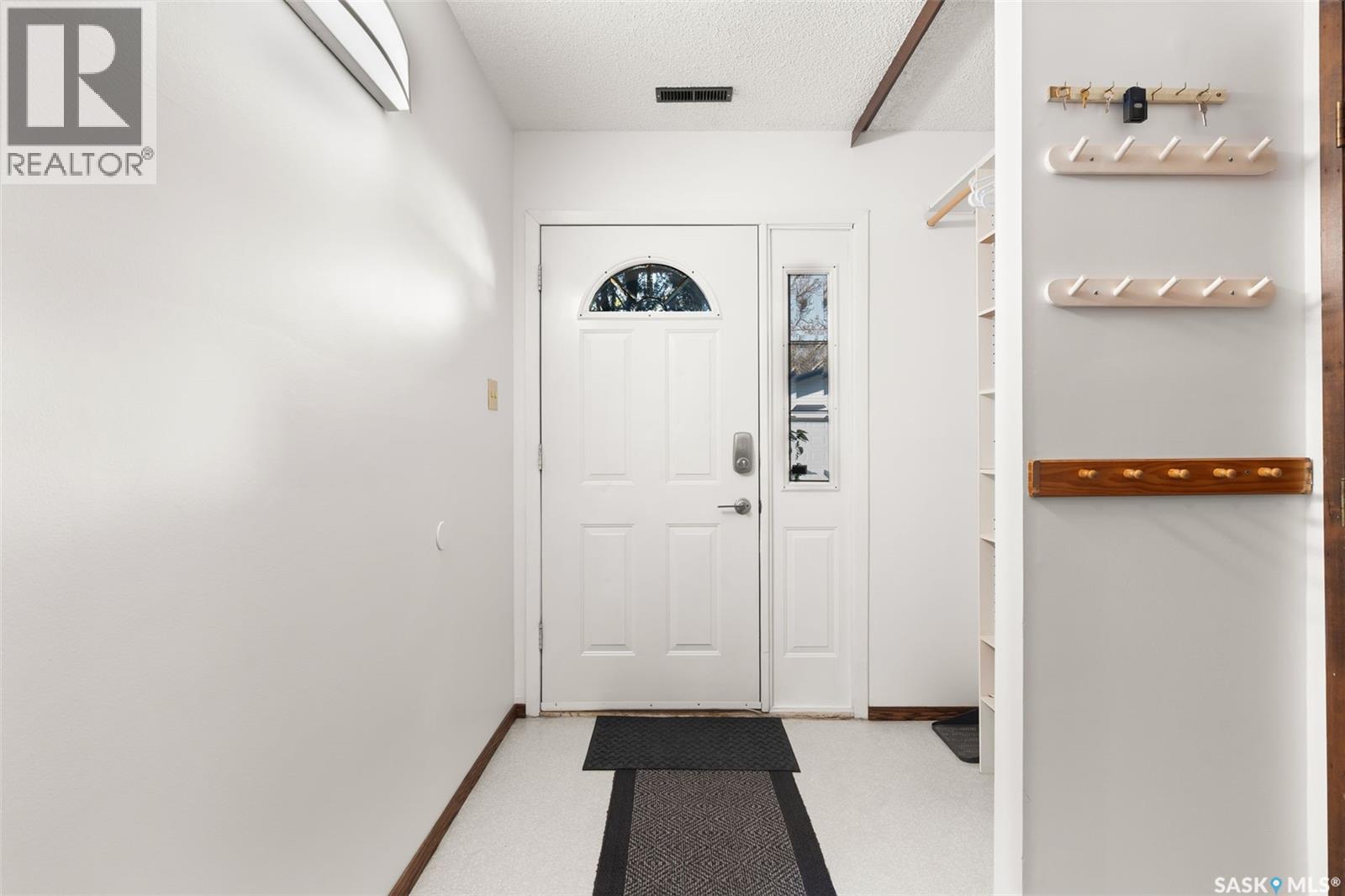 Single Family House 2 Level for Sale in  Odin WALK Regina 