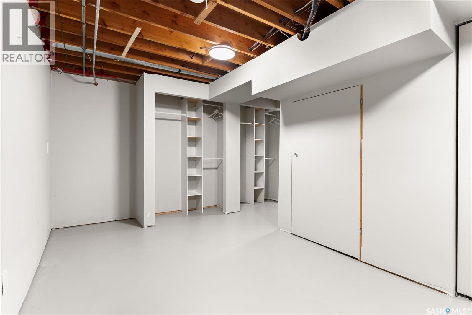 Single Family House 2 Level for Sale in  Odin WALK Regina 