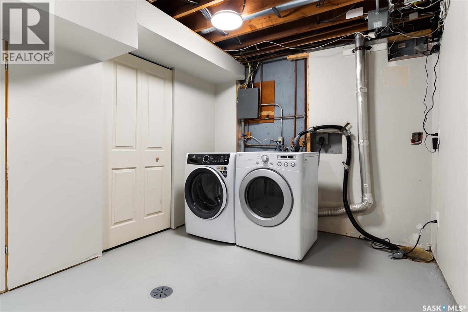 Single Family House 2 Level for Sale in  Odin WALK Regina 