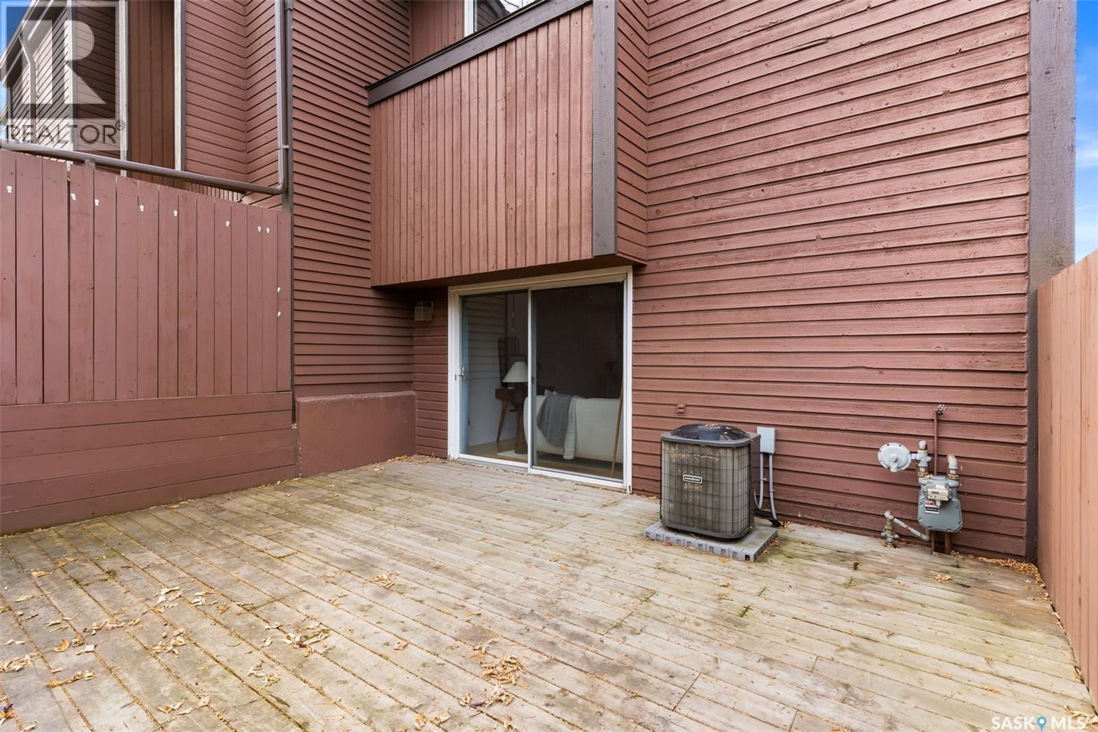 Single Family House 2 Level for Sale in  Odin WALK Regina 