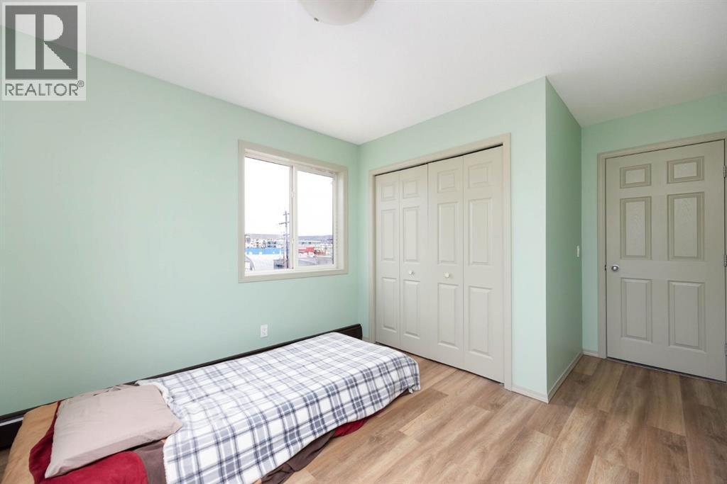 8219 Fraser Avenue, Fort McMurray