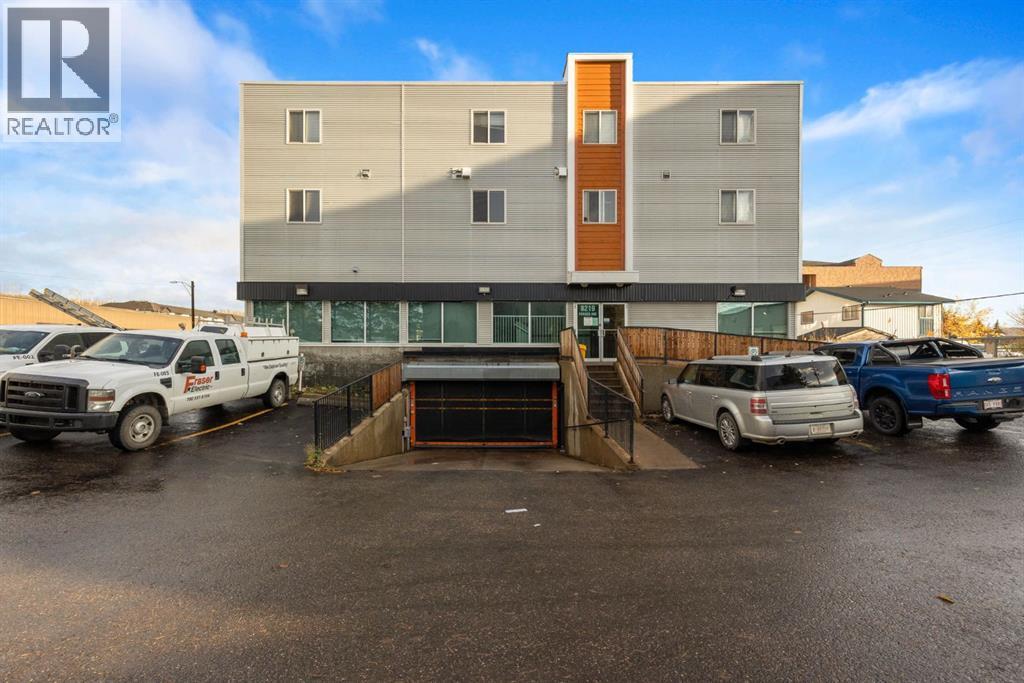 8219 Fraser Avenue, Fort McMurray