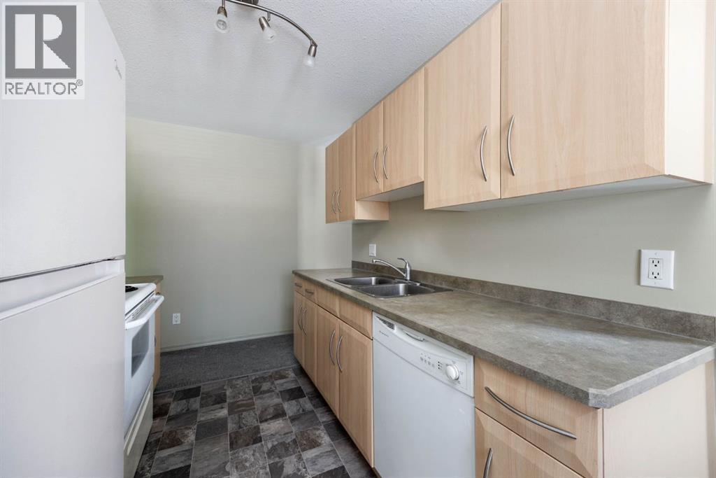 8219 Fraser Avenue, Fort McMurray