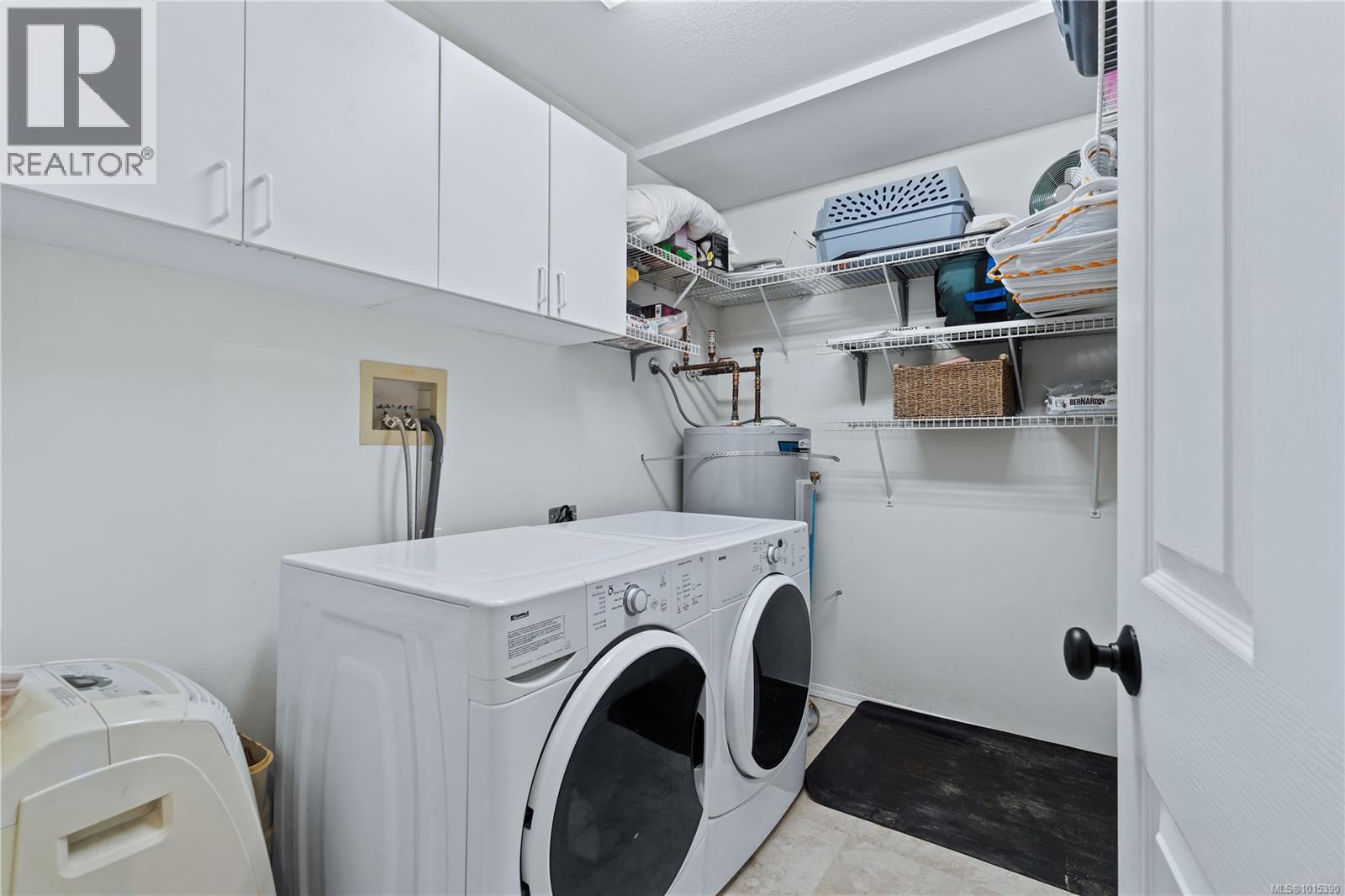 108 335 Hirst Ave W, Parksville