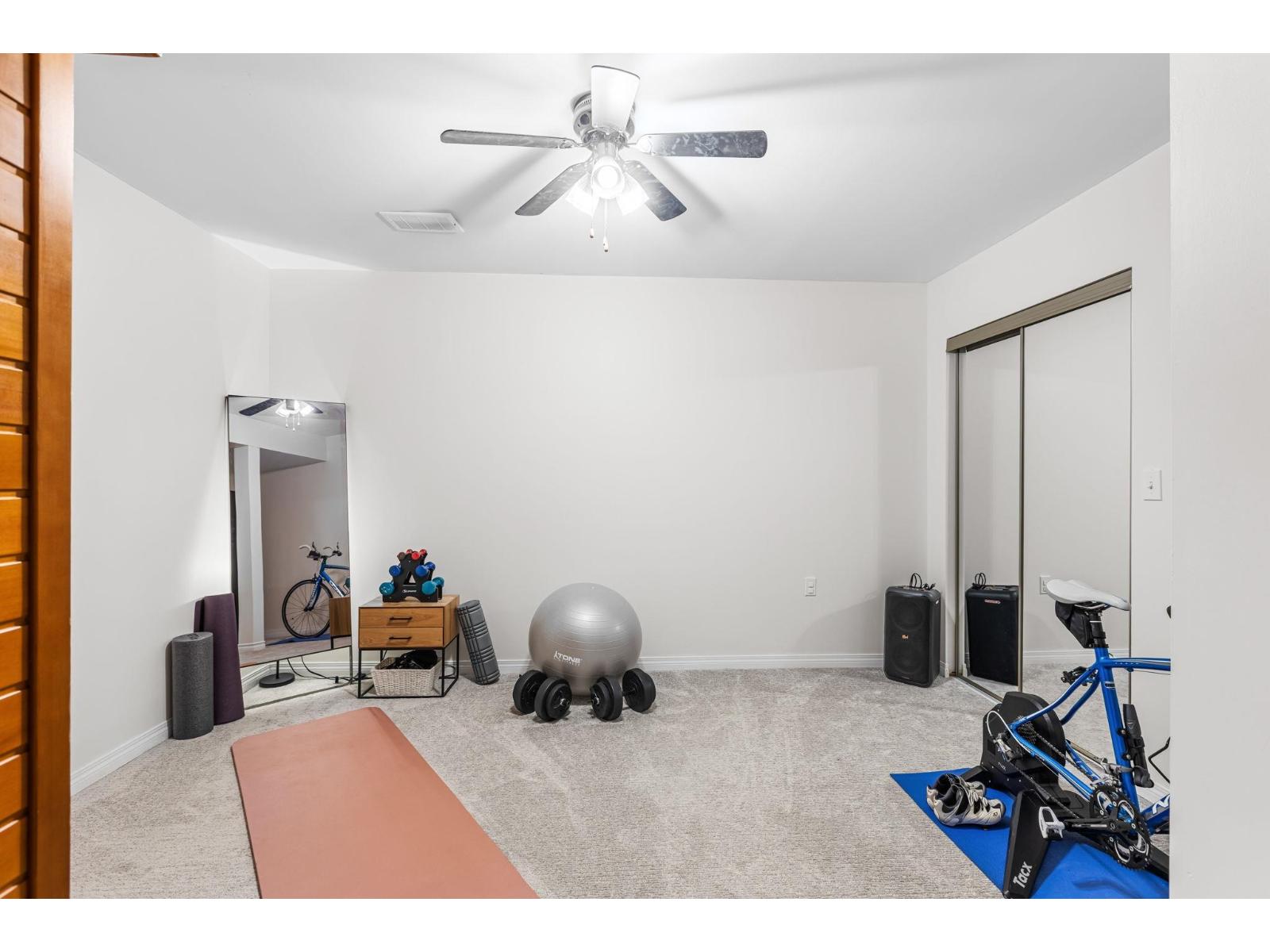 14015 MARINE DRIVE, White Rock