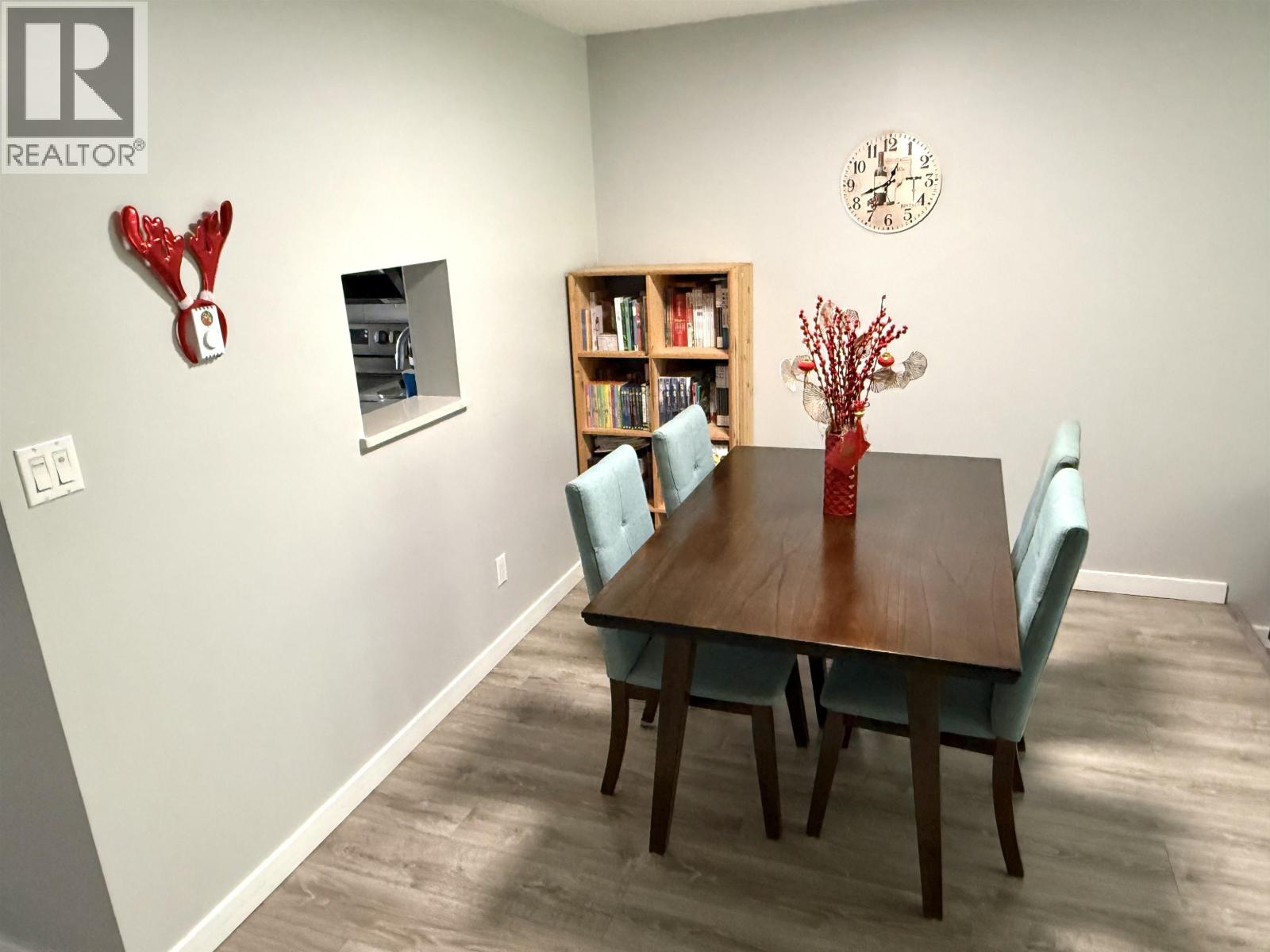 #50-10391 NO. 3 Road, Richmond