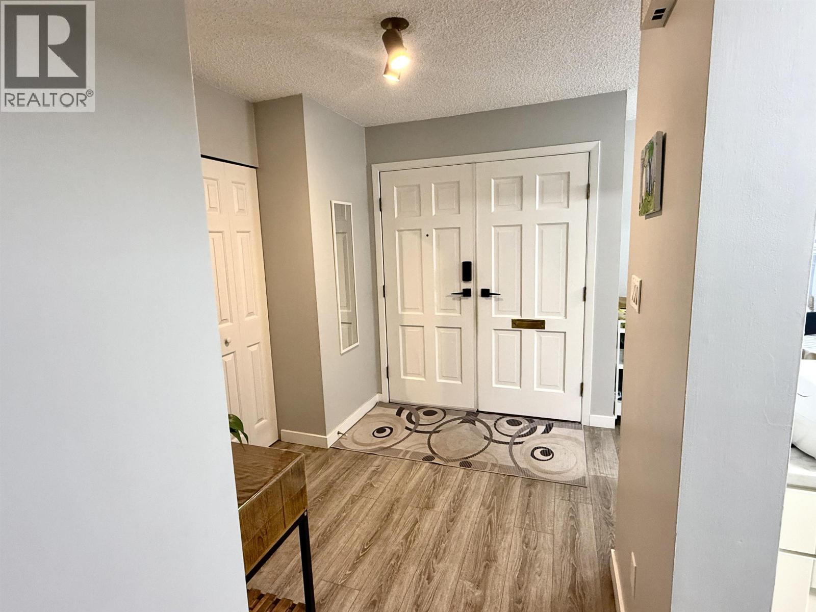 #50-10391 NO. 3 Road, Richmond