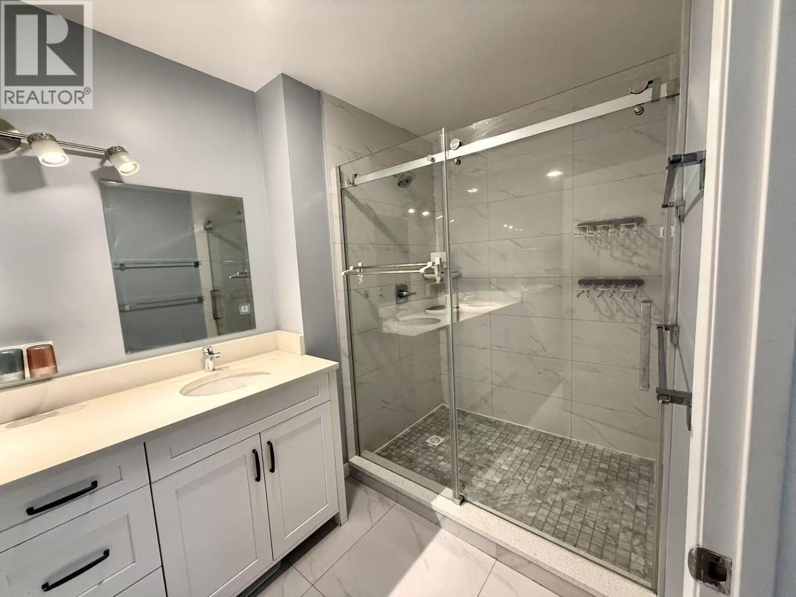 #50-10391 NO. 3 Road, Richmond