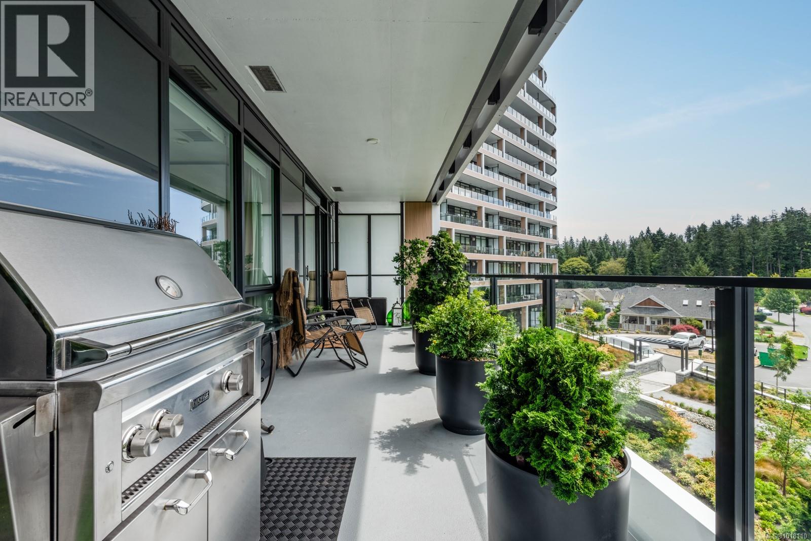 815 2000 Hannington Road, Langford