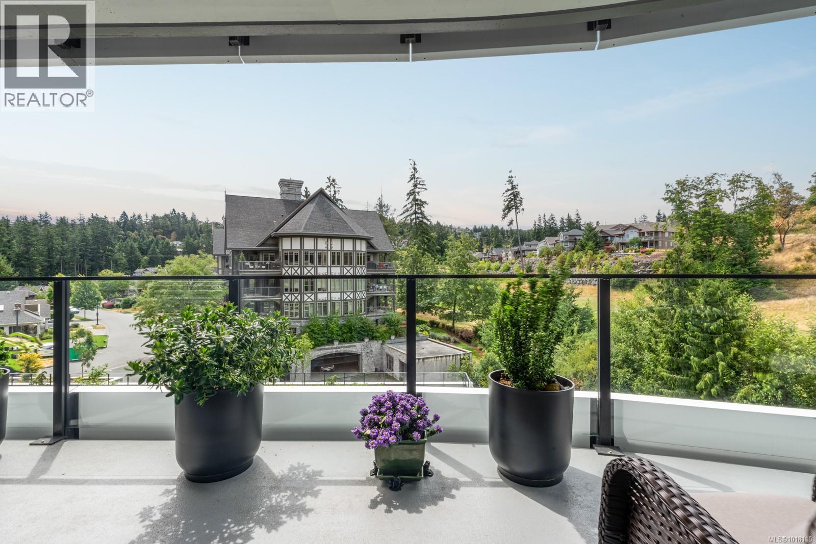 815 2000 Hannington Road, Langford