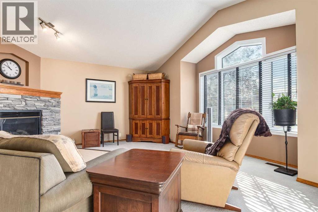 Single Family House for Sale in  Somerset Circle SW Somerset Calgary 