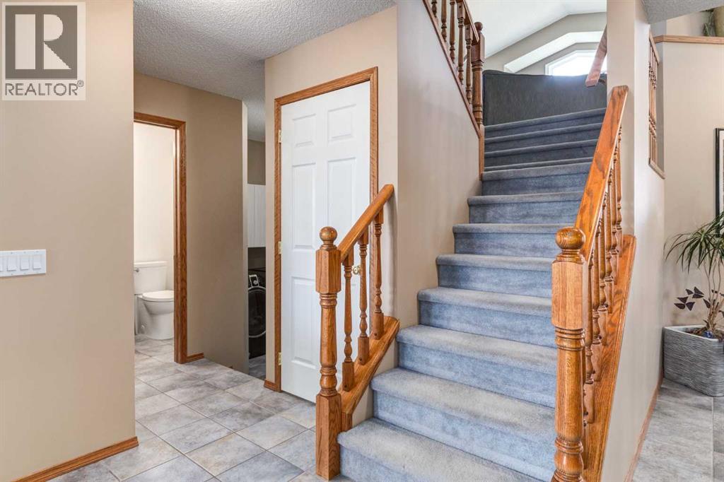 Single Family House for Sale in  Somerset Circle SW Somerset Calgary 