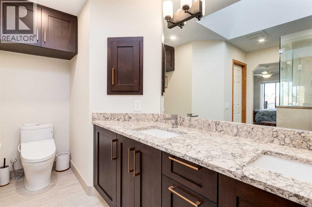 Single Family House for Sale in  Somerset Circle SW Somerset Calgary 