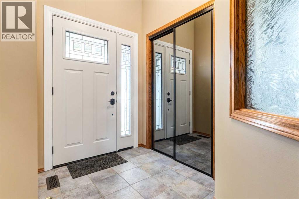 Single Family House for Sale in  Somerset Circle SW Somerset Calgary 