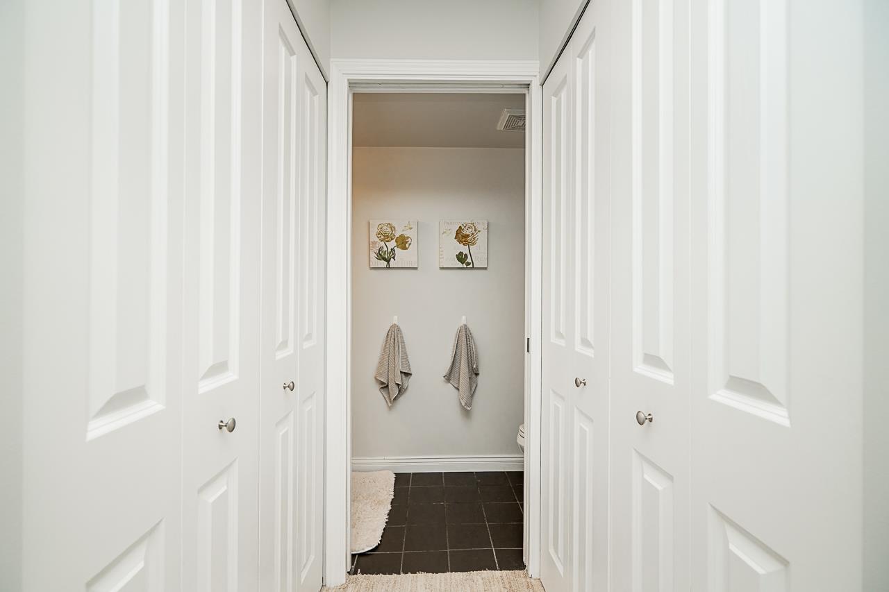 212 15991 THRIFT AVENUE, White Rock