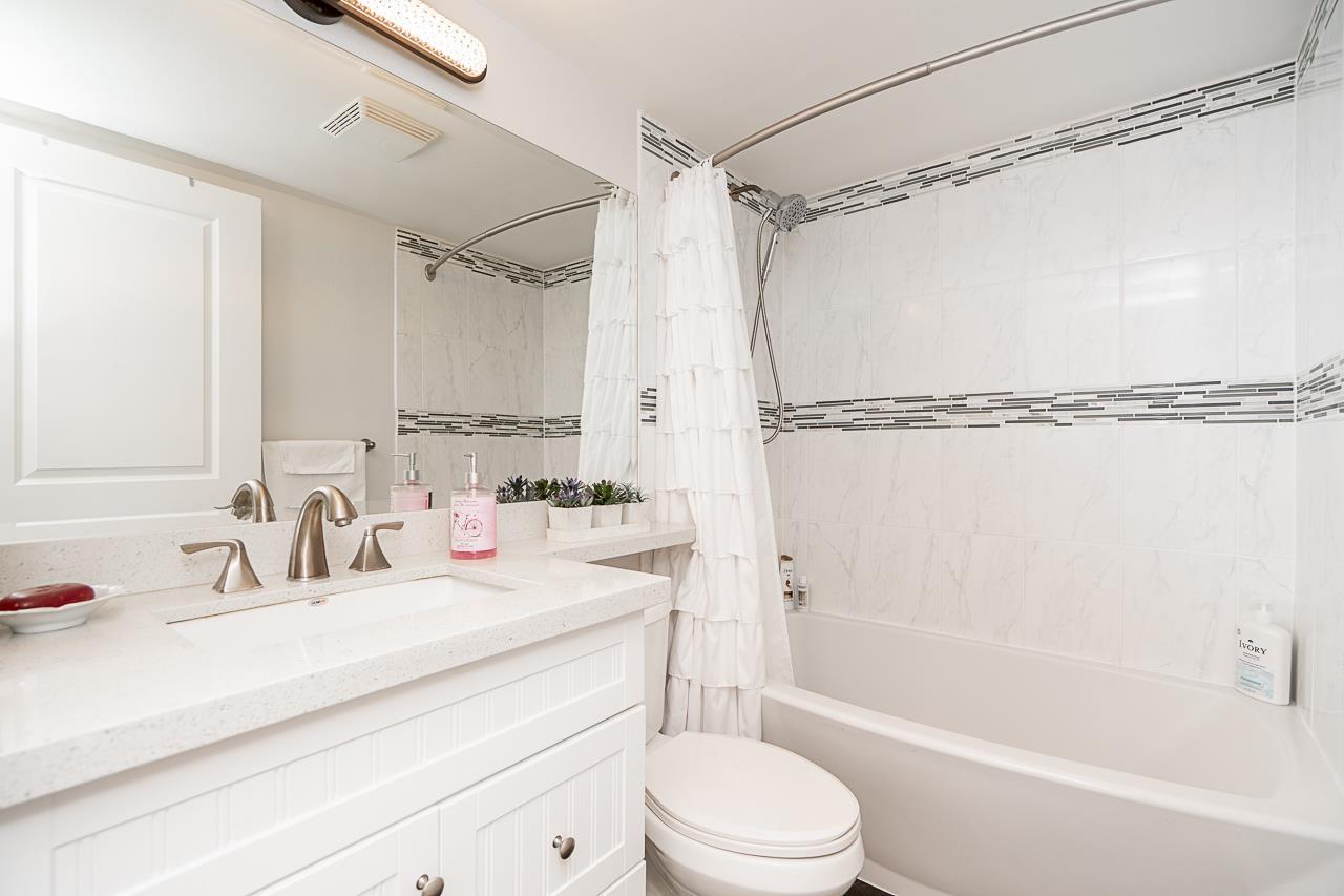 212 15991 THRIFT AVENUE, White Rock