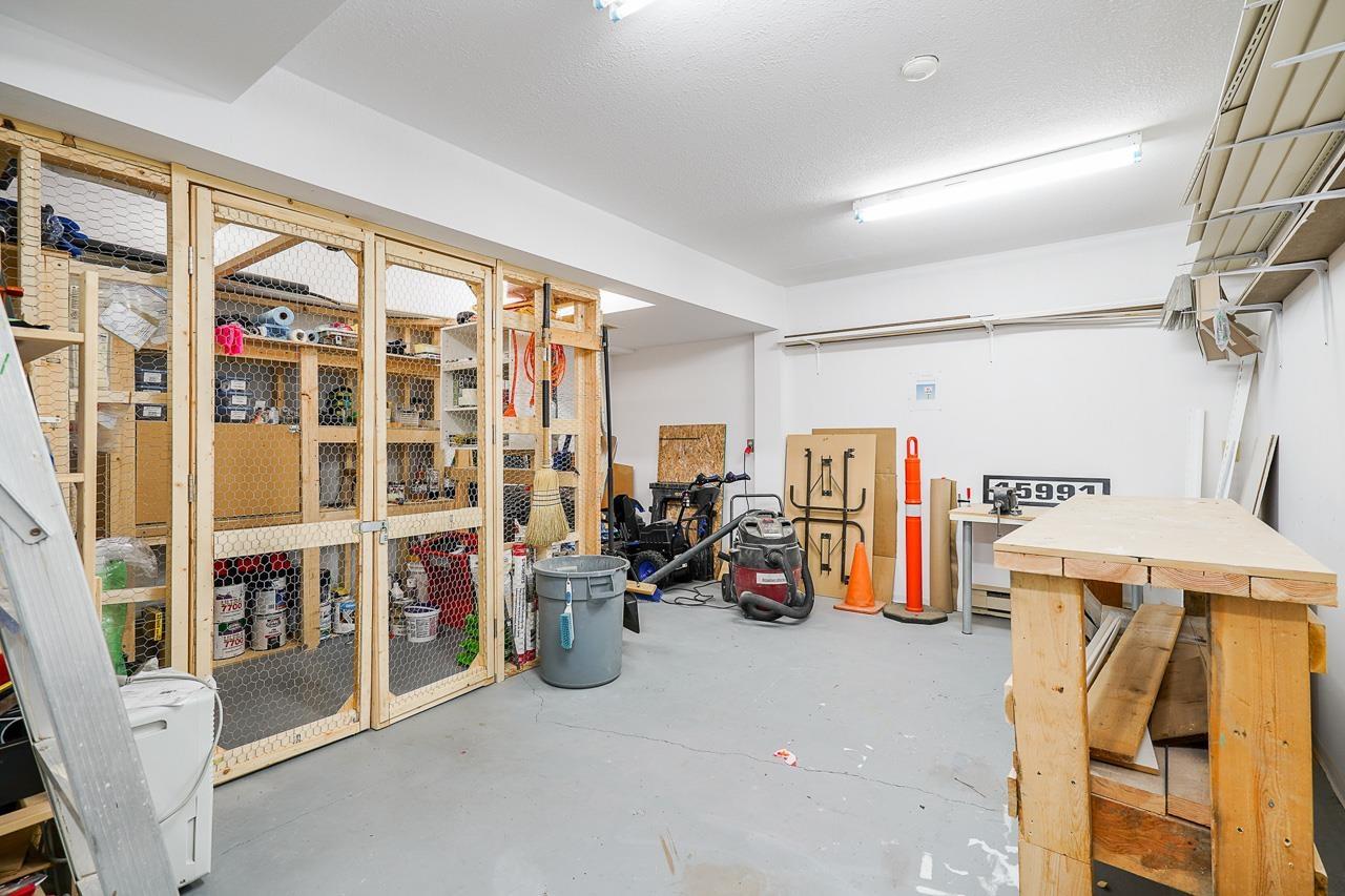 212 15991 THRIFT AVENUE, White Rock