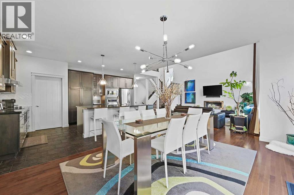 Single Family House for Sale in  Springbluff Boulevard SW Springbank Hill Calgary 