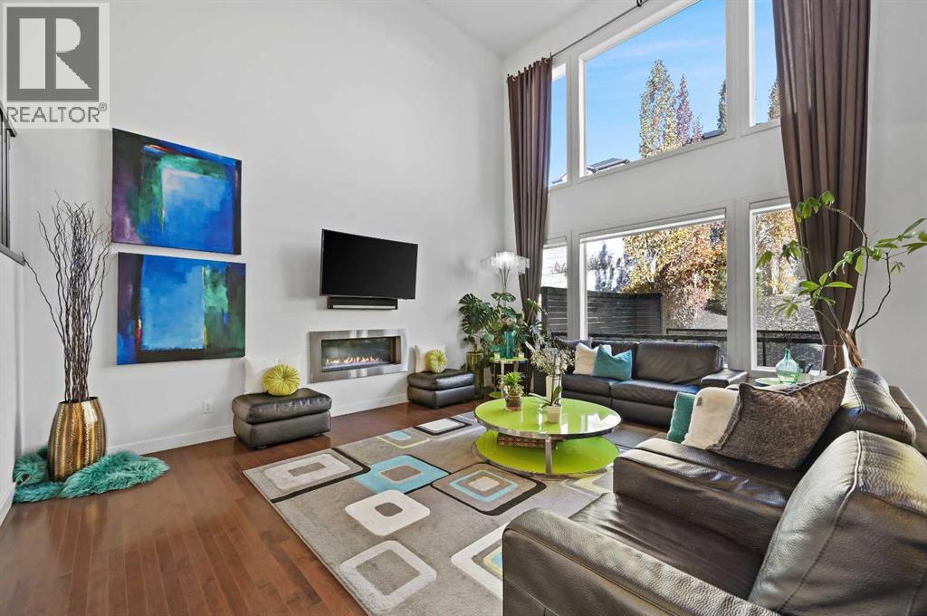 Single Family House for Sale in  Springbluff Boulevard SW Springbank Hill Calgary 