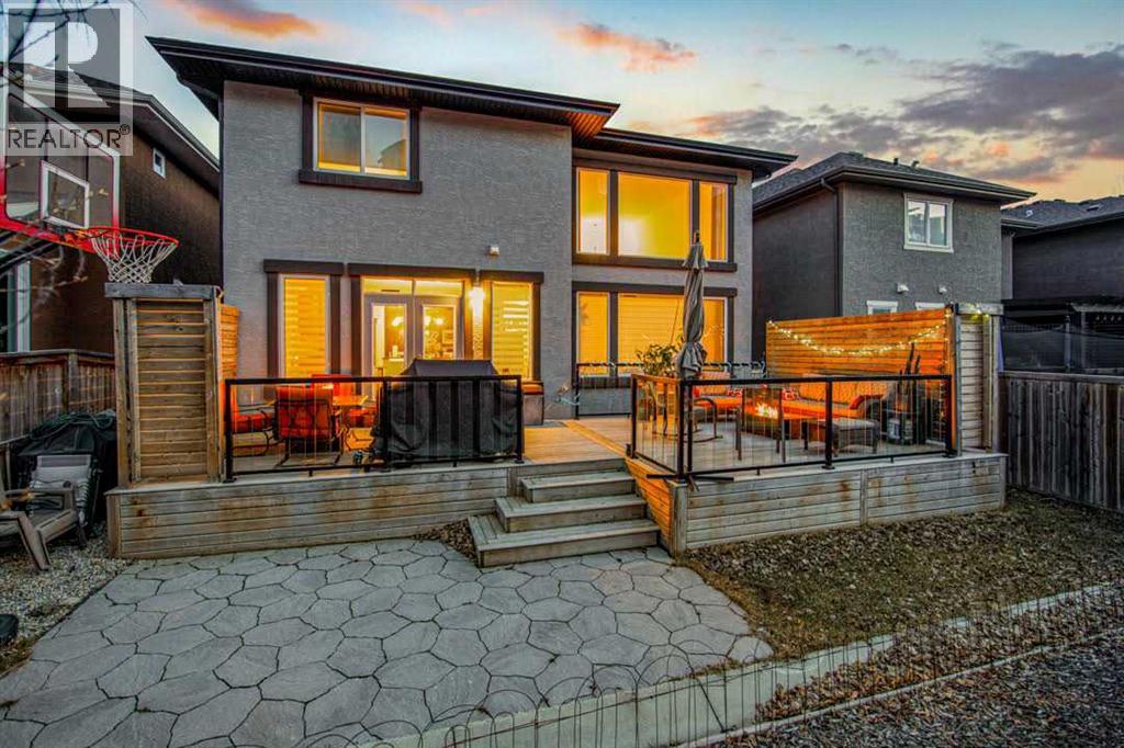 Single Family House for Sale in  Springbluff Boulevard SW Springbank Hill Calgary 