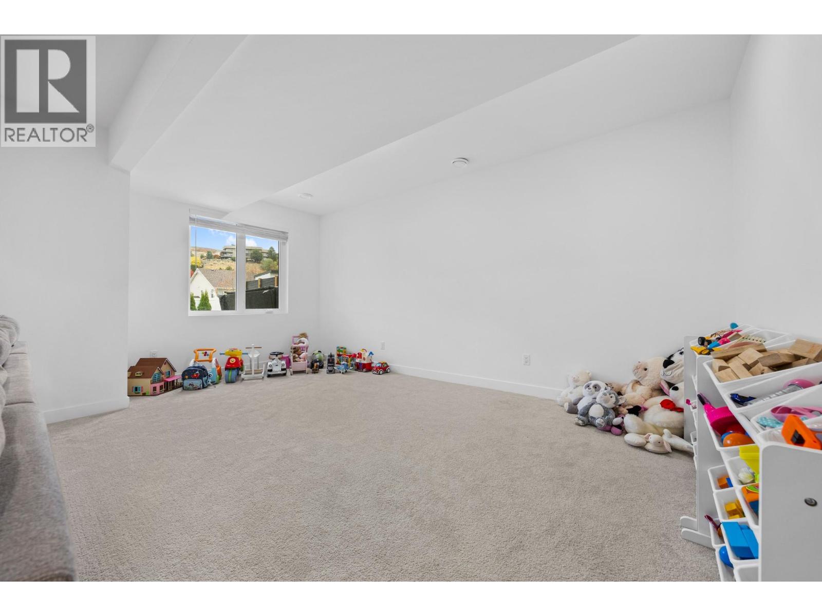  921 Mt Griffin Road, Vernon